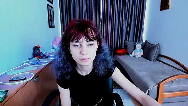 MiniLysii online show from June 12, 2026, 5:50 am