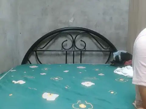 ASIANMADDY online show from May 3, 2026, 11:44 pm