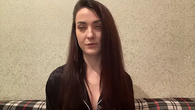 Snapshot of Madisonlovx chatting on April 23, 2026, 7:49 pm Madisonlovx online show from April 23, 2026, 7:49 pm