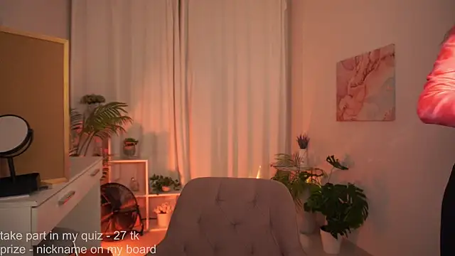 BettyMarlowe online show from June 25, 2026, 5:23 am