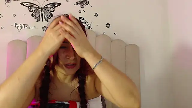 ArtemisaFoxx online show from April 28, 2026, 2:22 pm