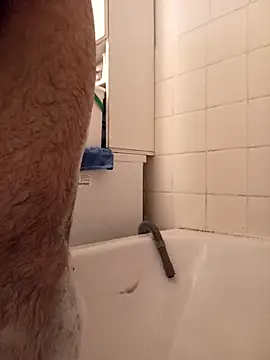 bearfilms online show from April 24, 2026, 9:17 pm