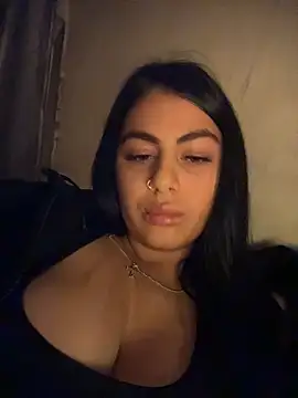 LilyLovell online show from May 9, 2026, 5:51 pm