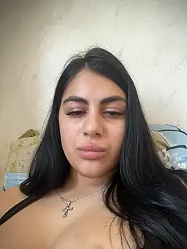 LilyLovell online show from May 26, 2026, 11:50 am