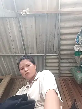 Snapshot of Baby-xinh chatting on May 25, 2026, 2:28 am Baby-xinh online show from May 25, 2026, 2:28 am