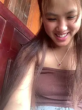 mai-lovelyy online show from April 24, 2026, 1:30 am