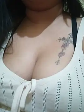 Snapshot of Rosejean chatting on June 15, 2026, 4:58 am Rosejean online show from June 15, 2026, 4:58 am