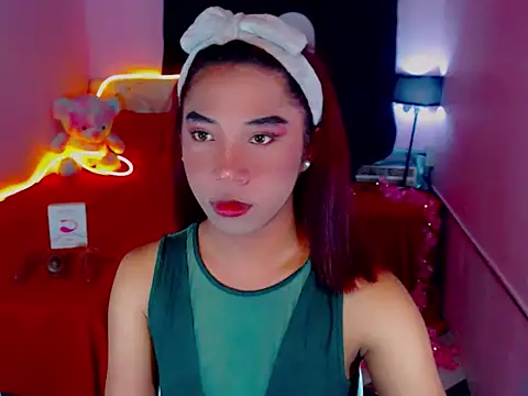 URsexyLylia online show from May 6, 2026, 7:19 pm