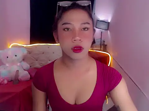 Snapshot of URsexyLylia chatting on July 2, 2026, 3:07 pm URsexyLylia online show from July 2, 2026, 3:07 pm