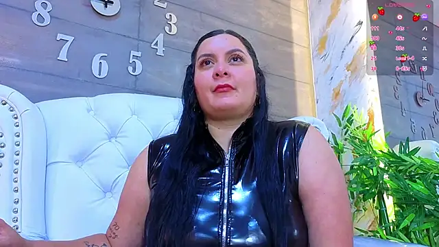 Snapshot of RachelCarlton chatting on May 27, 2026, 1:41 pm RachelCarlton online show from May 27, 2026, 1:41 pm