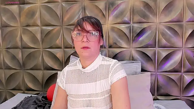 Snapshot of Gaia_rougee chatting on May 23, 2026, 1:15 pm Gaia rougee online show from May 23, 2026, 1:15 pm