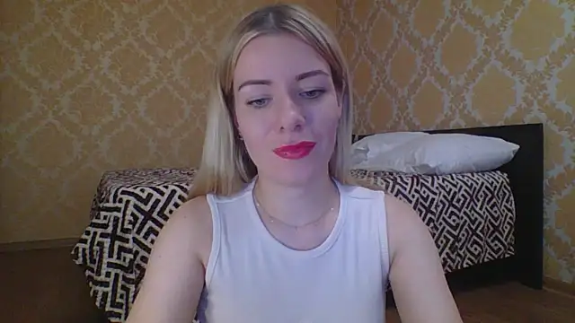 Softy Aura  online show from May 23, 2026, 12:20 pm
