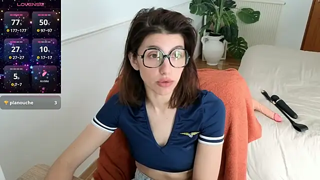 Snapshot of charlieangella chatting on May 7, 2026, 6:52 am charlieangella online show from May 7, 2026, 6:52 am