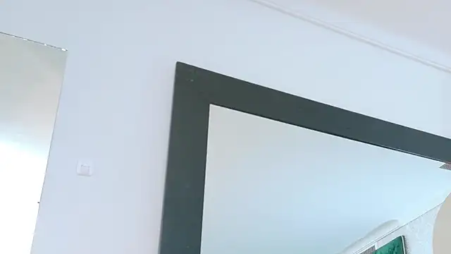 Elektradoll1 online show from June 5, 2026, 12:44 pm