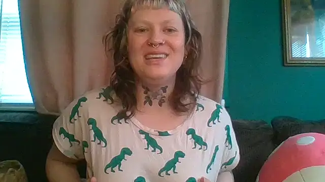 Snapshot of RosieSwitchBitch chatting on May 14, 2026, 11:50 am RosieSwitchBitch online show from May 14, 2026, 11:50 am