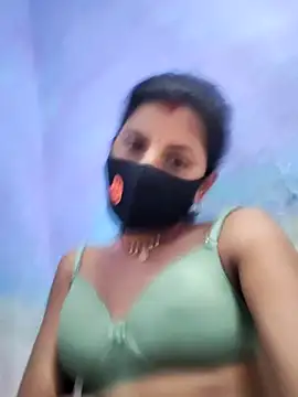 Snapshot of RUHI_1143 chatting on July 11, 2026, 7:55 am RUHI 1143 online show from July 11, 2026, 7:55 am