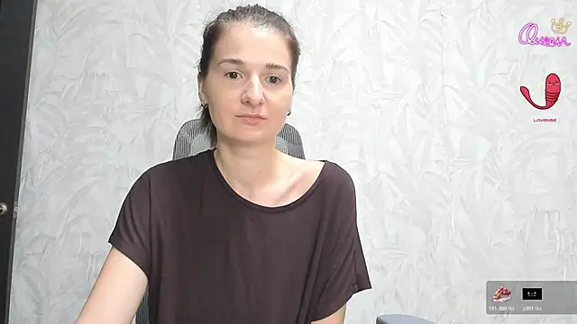 Snapshot of KetrinaEll chatting on May 29, 2026, 4:32 am KetrinaEll online show from May 29, 2026, 4:32 am