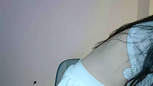 Zhizhi-99 online show from June 5, 2026, 6:24 pm
