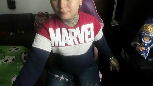 romina23 online show from May 5, 2026, 11:13 pm