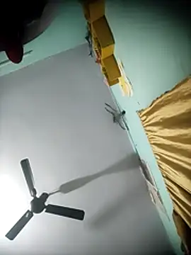 samhot3112 online show from April 24, 2026, 4:09 pm