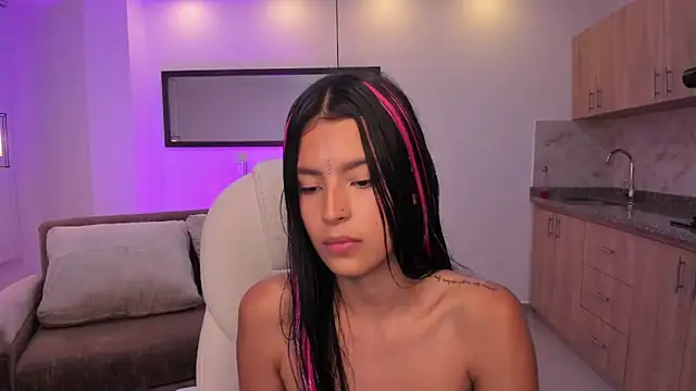 amber willow online show from May 16, 2026, 10:36 am