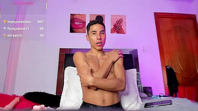 ThiagoSexy005 online show from June 7, 2026, 12:59 am