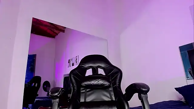 ThiagoSexy005 online show from June 24, 2026, 12:53 am