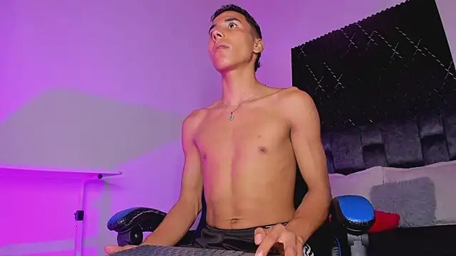 ThiagoSexy005 online show from July 13, 2026, 12:46 am