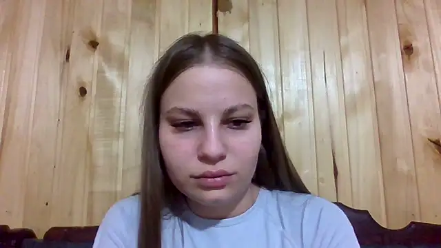  Linsyy ee  online show from May 7, 2026, 7:52 pm