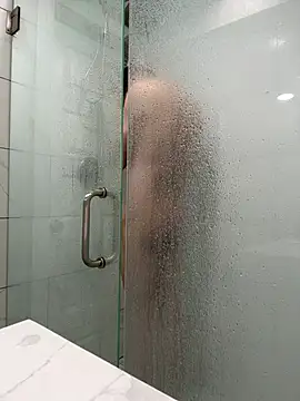 boysweet25 online show from April 25, 2026, 5:10 am