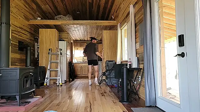 NakedCabinLife online show from April 24, 2026, 9:28 pm