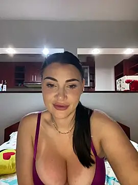 AylaSparkk online show from May 25, 2026, 8:48 pm