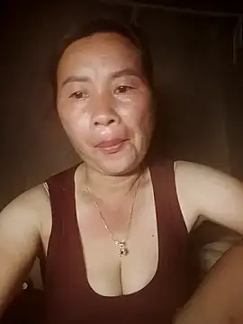 Snapshot of Lella_01 chatting on June 22, 2026, 1:52 pm Lella 01 online show from June 22, 2026, 1:52 pm