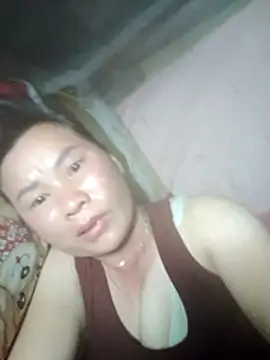 Snapshot of Lella_01 chatting on July 7, 2026, 1:26 pm Lella 01 online show from July 7, 2026, 1:26 pm