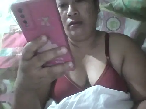 PinayAsh online show from April 27, 2026, 7:12 pm