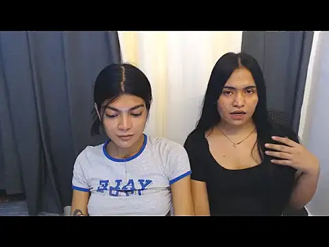 AveryBlesss online show from April 27, 2026, 8:45 am