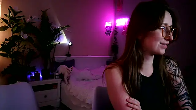 she tora69 online show from June 20, 2026, 9:39 pm
