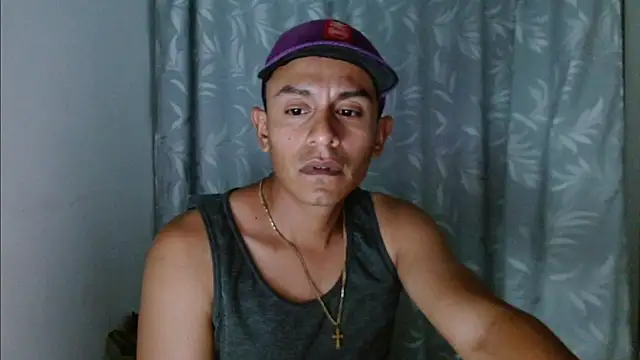 kristianDiaz online show from April 26, 2026, 11:46 pm