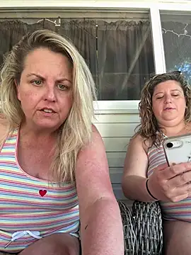 Bruiserboomer2 online show from July 3, 2026, 1:06 pm
