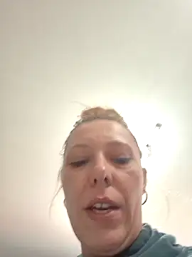 lickybaby26 online show from May 15, 2026, 2:13 pm