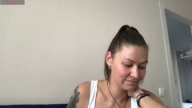 Marian Keller online show from June 2, 2026, 6:26 am
