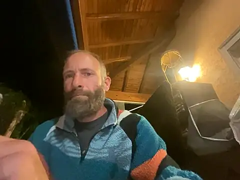 thefrenchi09 online show from April 26, 2026, 8:06 pm