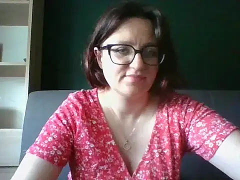 Snapshot of sensual_paris chatting on June 29, 2026, 5:25 am sensual paris online show from June 29, 2026, 5:25 am