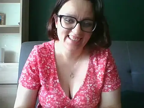 Snapshot of sensual_paris chatting on June 29, 2026, 10:15 am sensual paris online show from June 29, 2026, 10:15 am