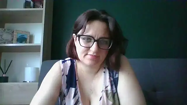 Snapshot of sensual_paris chatting on July 16, 2026, 5:35 am sensual paris online show from July 16, 2026, 5:35 am