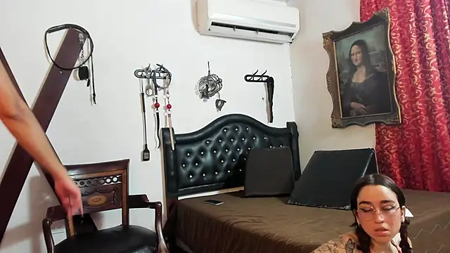 BelindaHedone1 online show from June 24, 2026, 7:46 pm