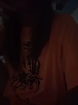 TOKYOLOV online show from April 30, 2026, 6:42 am