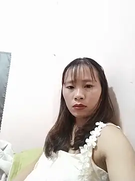 Snapshot of -Natina- chatting on June 12, 2026, 4:33 am -Natina- online show from June 12, 2026, 4:33 am