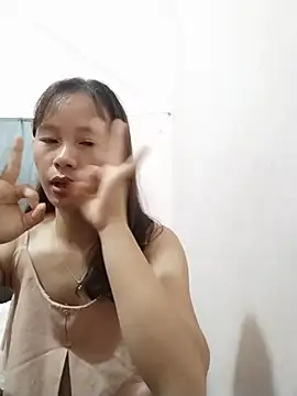 Snapshot of -Natina- chatting on June 18, 2026, 8:03 am -Natina- online show from June 18, 2026, 8:03 am