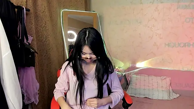 Akiba cute online show from May 7, 2026, 7:19 pm